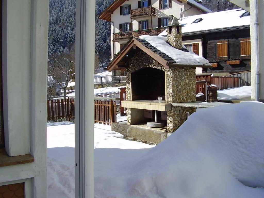 Отель Les Alpes Finhaut Экстерьер фото
